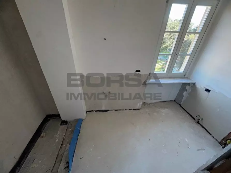 Immagine 8 di Pentalocale in vendita  in Via Ombrosa 8 a Livorno