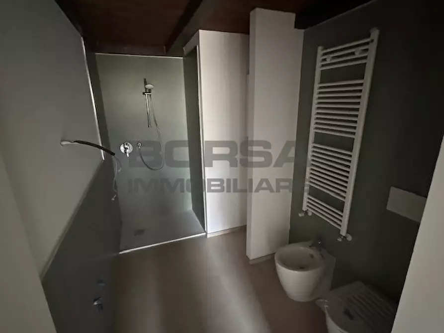Immagine 11 di Appartamento in vendita  in Via delle Sorgenti 402 a Livorno