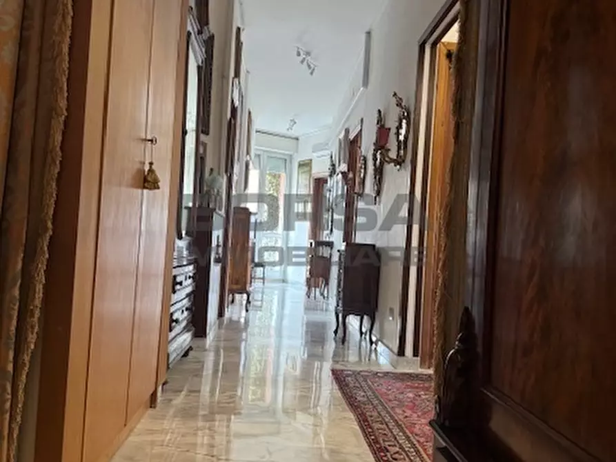 Immagine 7 di Appartamento in vendita  in Piazza Attias 48 a Livorno