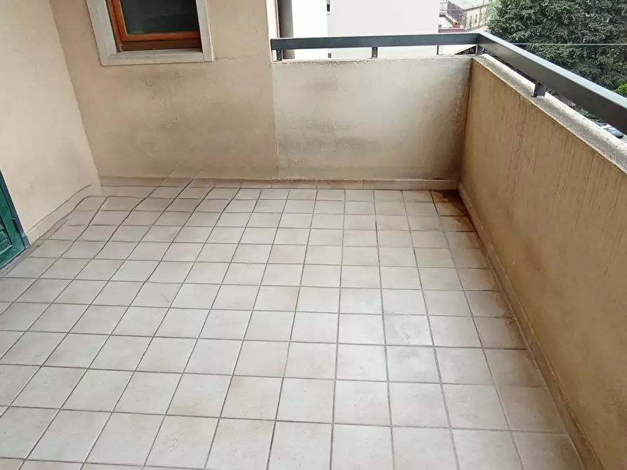 Immagine 26 di Pentalocale in vendita  a Ragusa