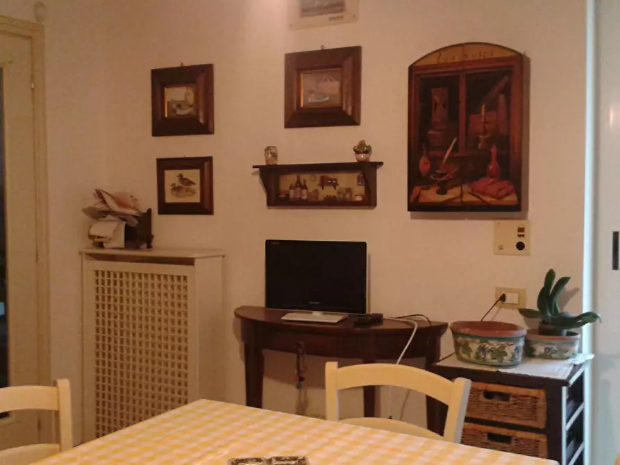 Immagine 10 di Casa indipendente in vendita  a Ragusa