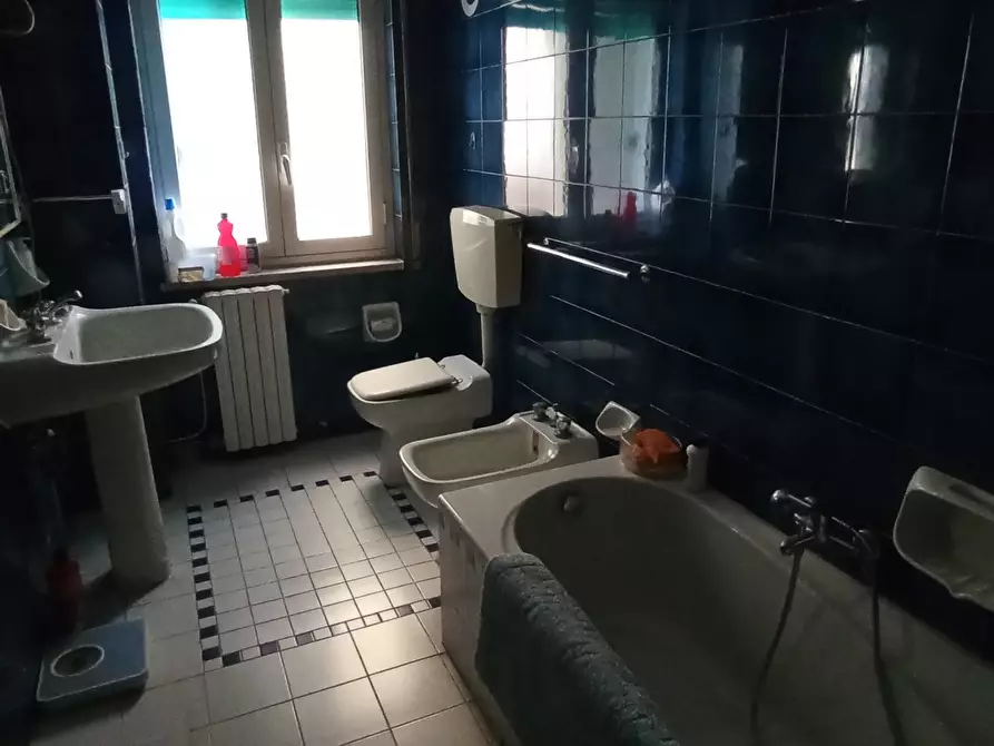 Immagine 9 di Pentalocale in vendita  a Ragusa