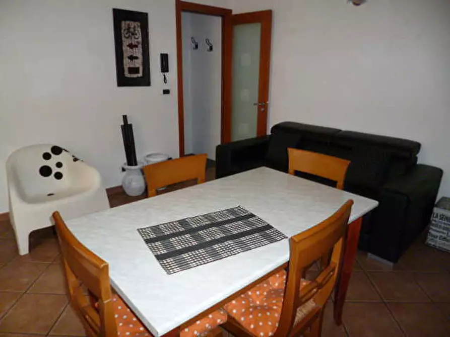 Immagine 1 di Casa indipendente in affitto  a Ragusa