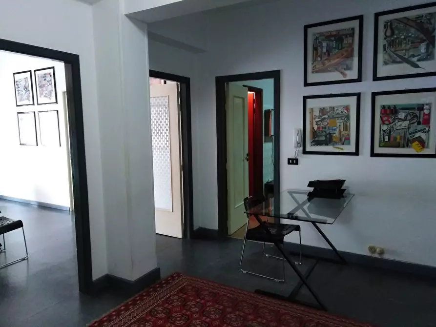 Immagine 4 di Pentalocale in vendita  a Ragusa