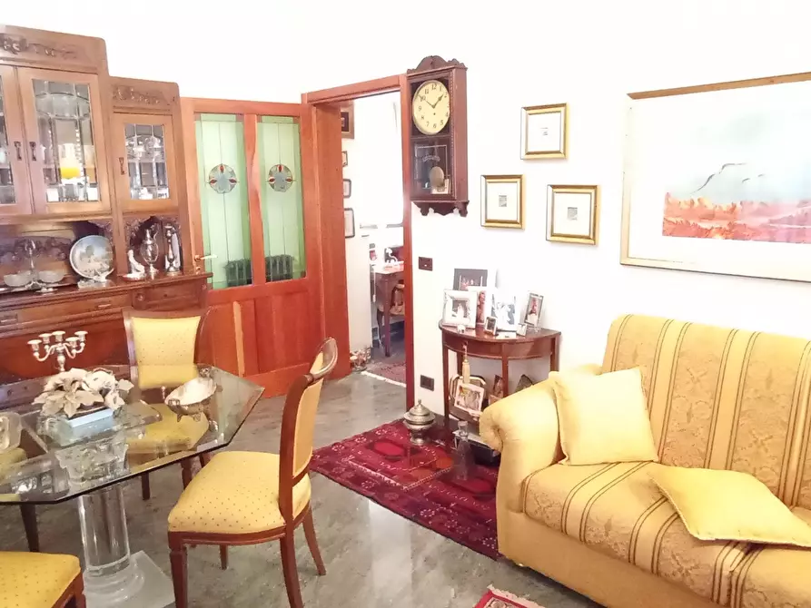 Immagine 10 di Casa indipendente in vendita  a Ragusa