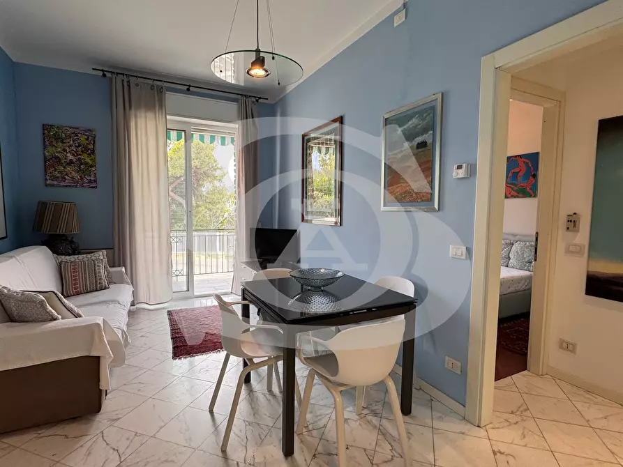 Immagine 25 di Bilocale in vendita  in Viale dei pepi 1 a Ospedaletti