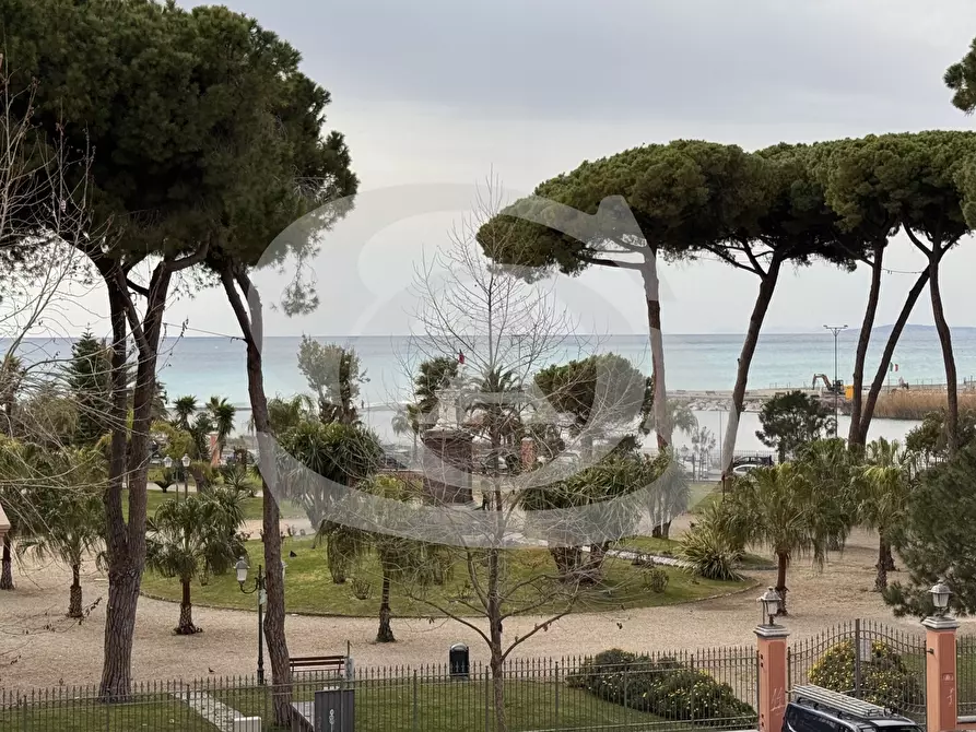 Immagine 1 di Quadrilocale in vendita  in Via Vittorio Veneto 5 a Ventimiglia