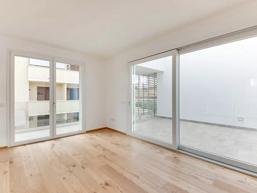 Immagine 6 di Quadrilocale in vendita  in Via L. C. Farini 291 a Cesena