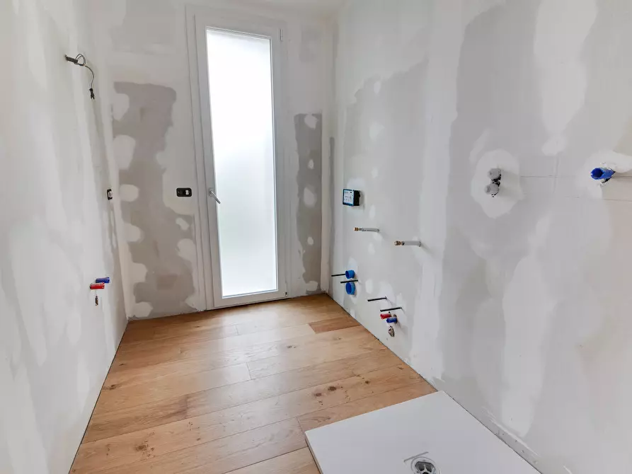 Immagine 37 di Quadrilocale in vendita  in Via L. C. Farini 291 a Cesena