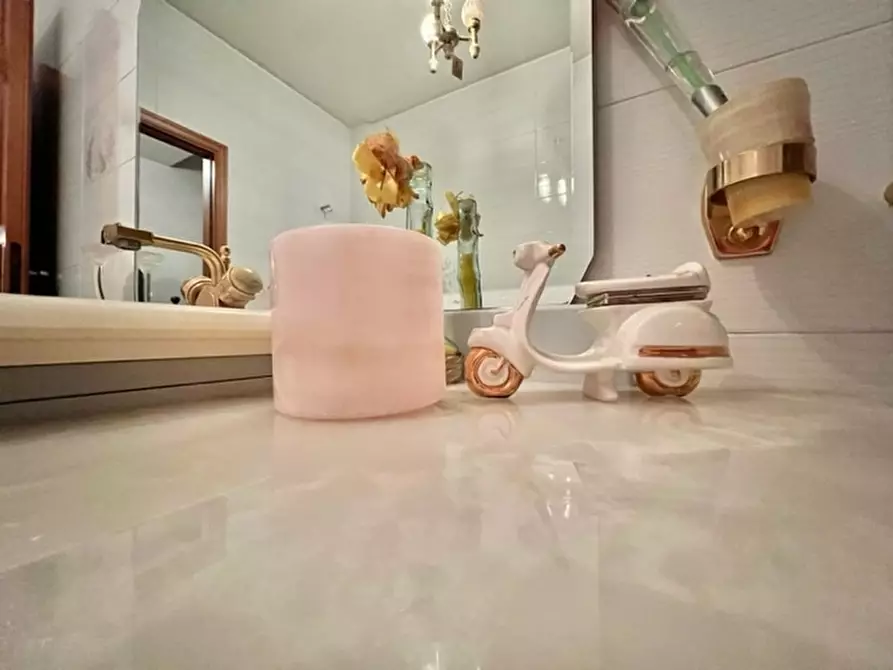 Immagine 21 di Villa in vendita  a Cesena