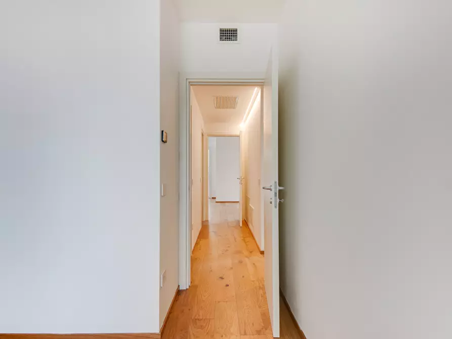 Immagine 17 di Quadrilocale in vendita  in Via L. C. Farini 291 a Cesena