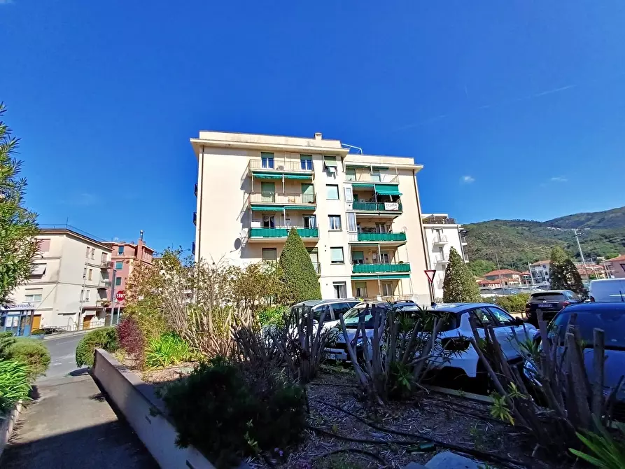 Immagine 16 di Trilocale in vendita  in Via Novara 2 a Sestri Levante