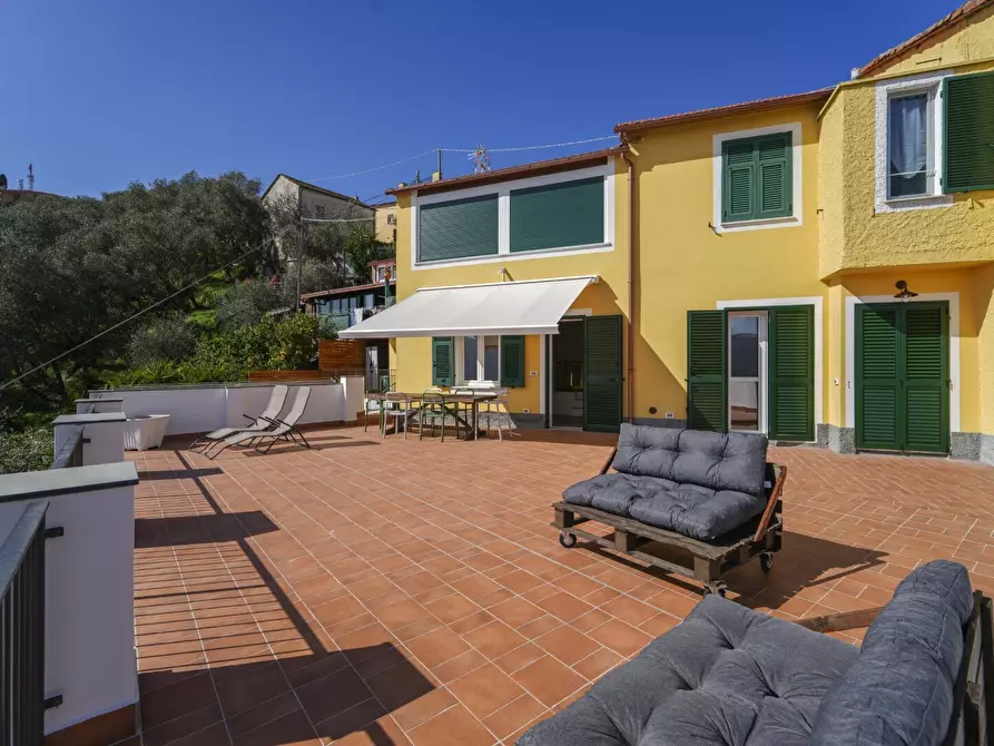 Immagine 17 di Appartamento in vendita  in Via Villa Ginestra 23 a Sestri Levante