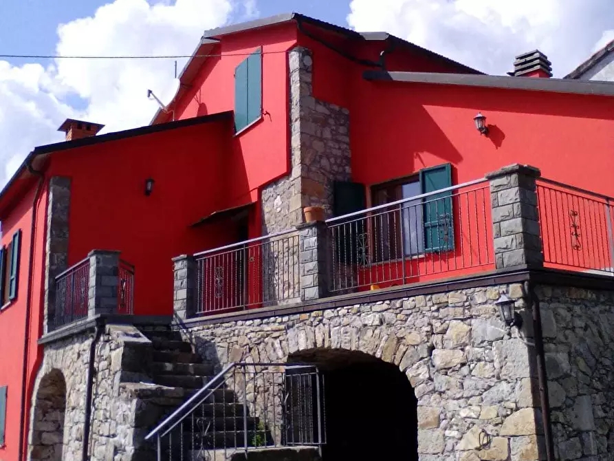 Immagine 5 di Agriturismo in vendita  in Località Cavizzano 13A a Varese Ligure