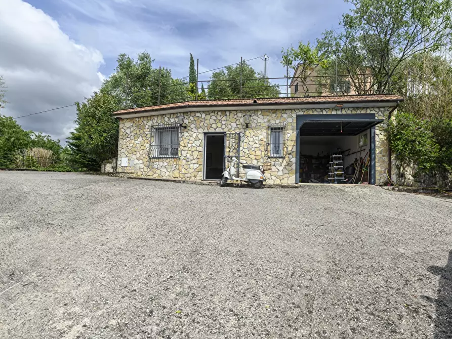 Immagine 8 di Villa in vendita  in Via Novano 8 a Casarza Ligure