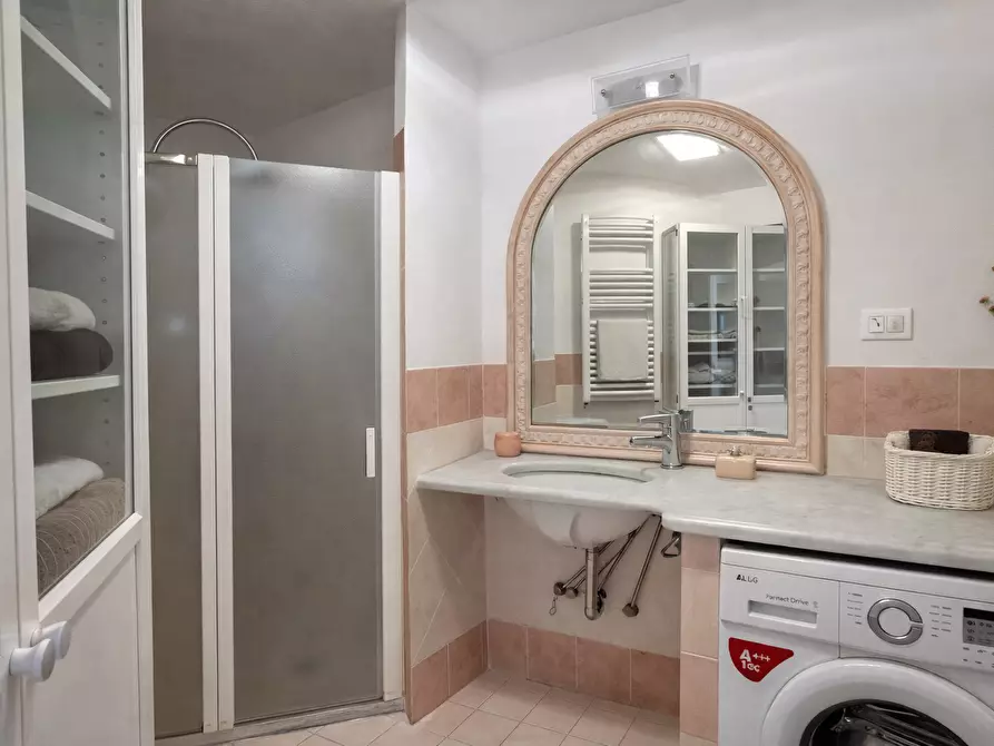 Immagine 18 di Trilocale in vendita  in Via Dell' Oriolino a Livorno