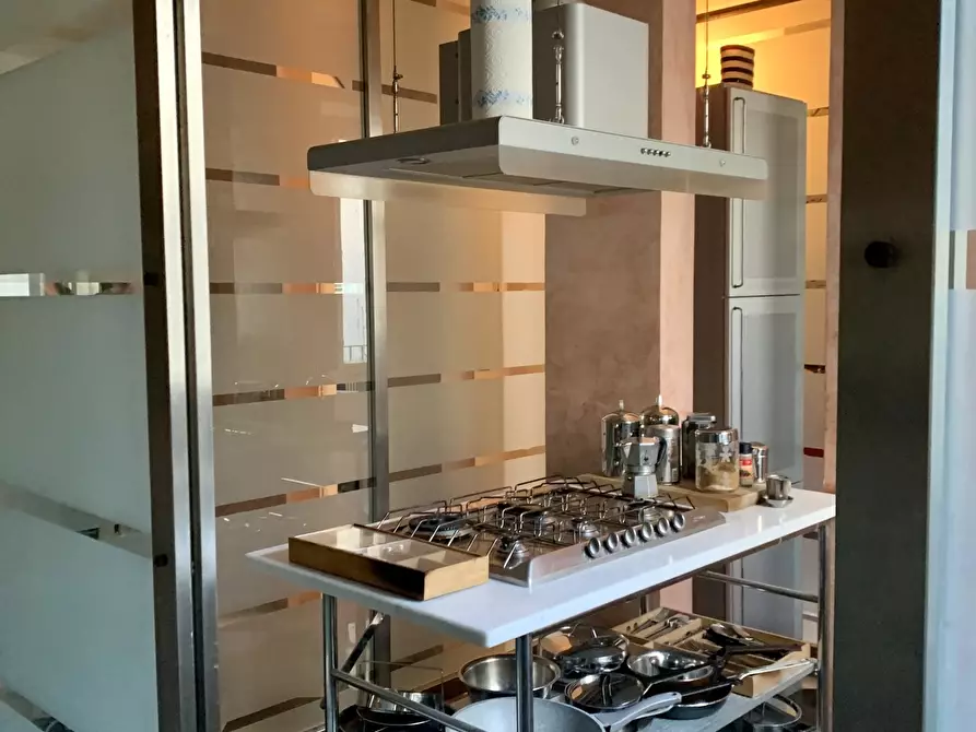 Immagine 8 di Pentalocale in vendita  a Livorno