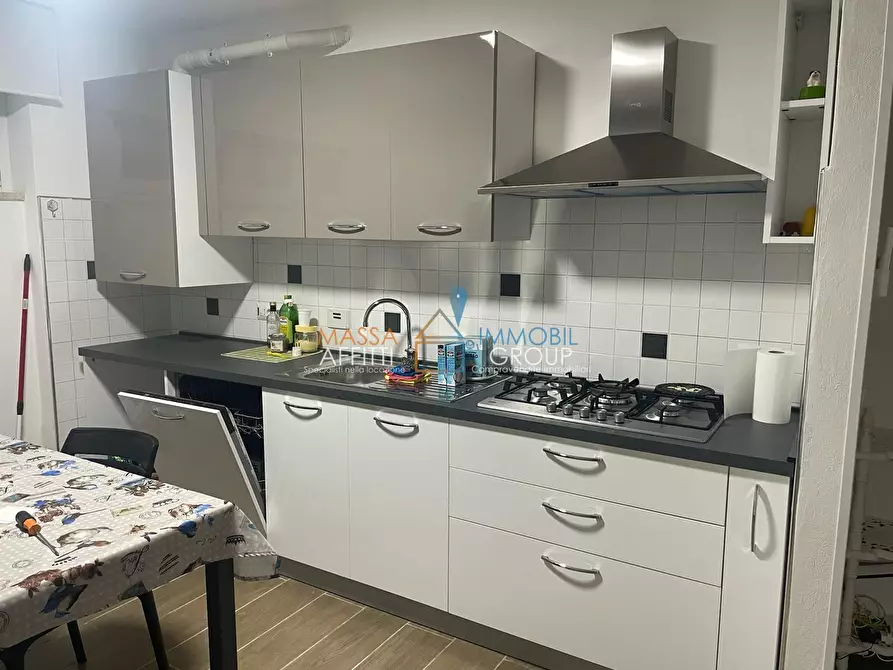 Immagine 3 di Trilocale in vendita  in Via delle Pinete 22 a Carrara