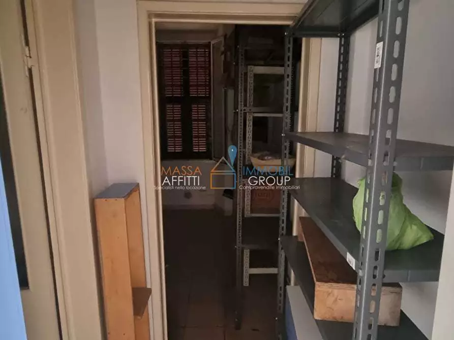 Immagine 9 di Locale commerciale in affitto  in Via Ricortola 214 a Massa