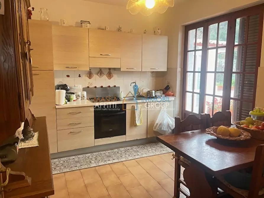 Immagine 18 di Porzione di casa in vendita  in Via San Francesco 11 a Massa