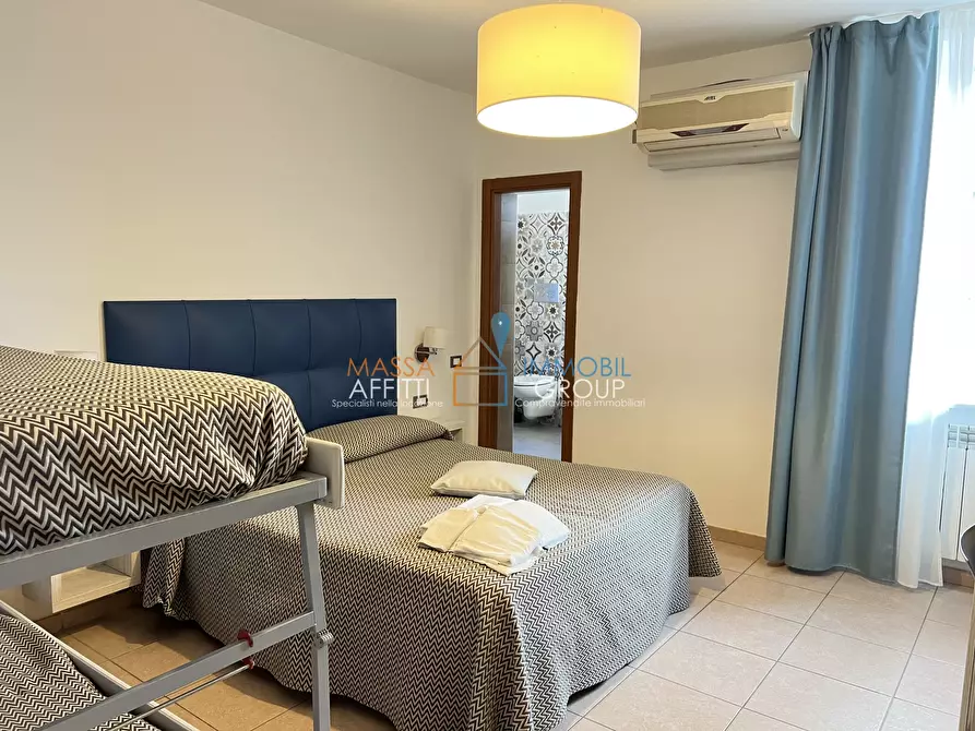 Immagine 13 di Palazzo in vendita  in Viale Ermenegildo Pistelli 70 a Camaiore