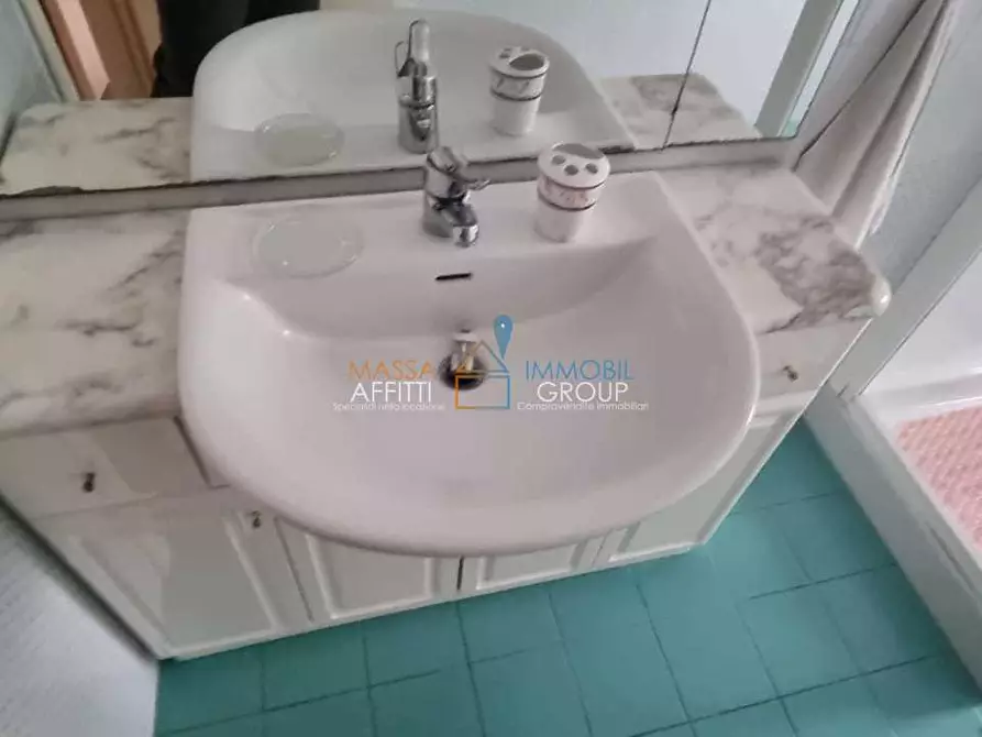 Immagine 26 di Pentalocale in vendita  in Viale Roma 264 a Massa