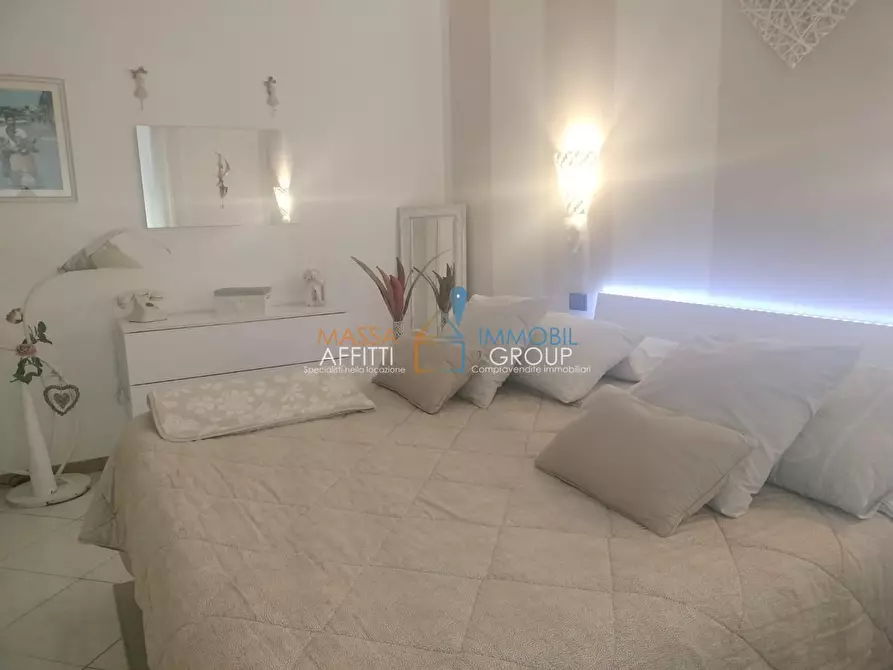 Immagine 15 di Quadrilocale in vendita  in Via Alfieri 19 a Massa