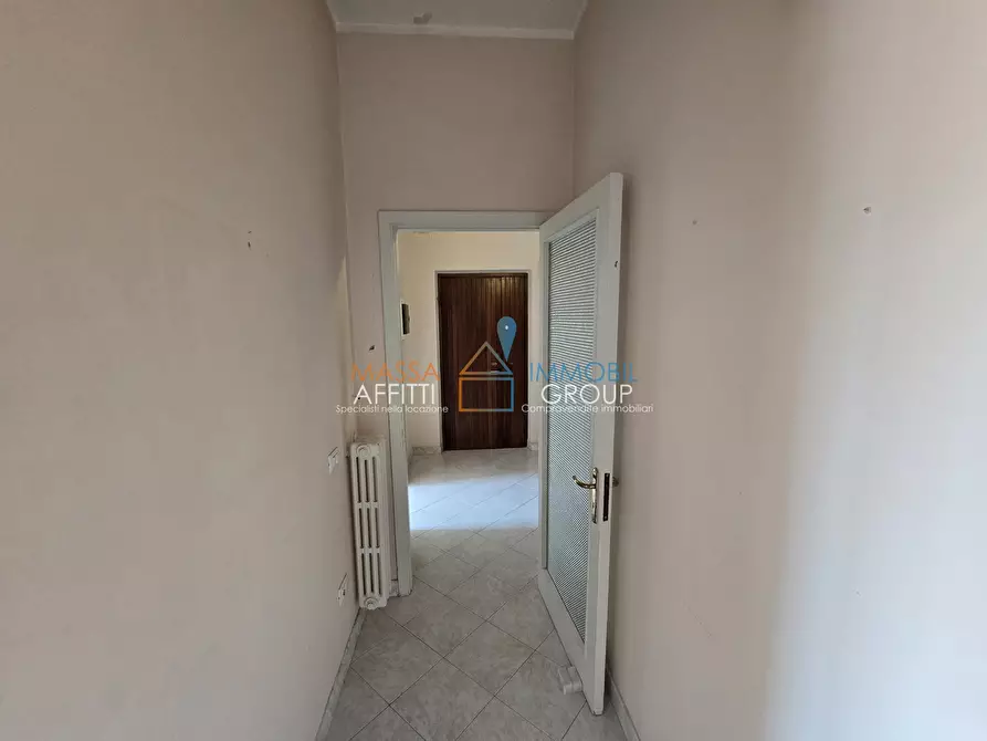 Immagine 18 di Pentalocale in affitto  in Via Giuseppe Garibaldi 10 a Carrara