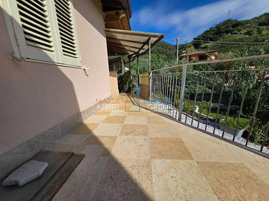Immagine 10 di Casa indipendente in vendita  in Via Villaggio Castagnara 269 a Massa