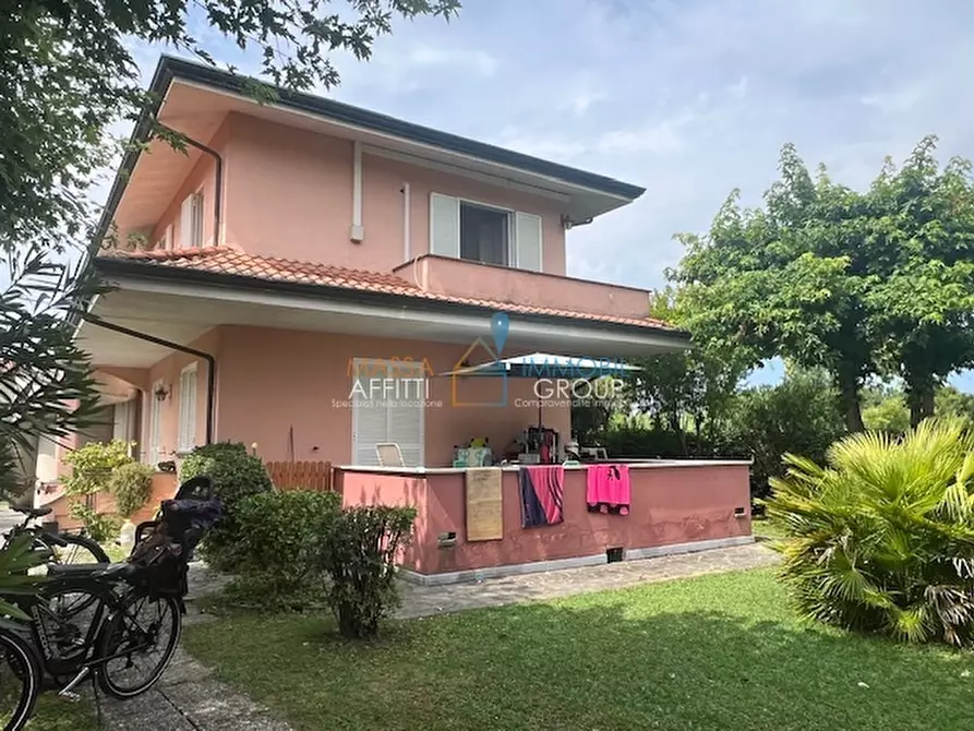 Immagine 2 di Casa bifamiliare in vendita  in Via Pontremoli 7 a Massa