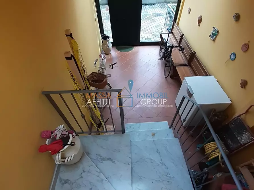 Immagine 31 di Porzione di casa in vendita  in Viale Domenico Zaccagna 6 a Carrara