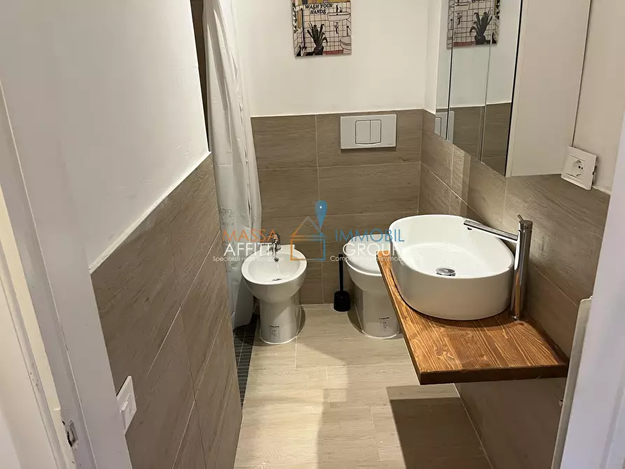 Immagine 15 di Quadrilocale in vendita  in Via Arezzo 77 a Massa