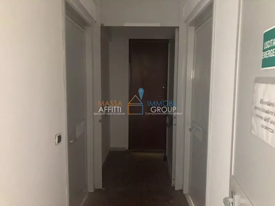 Immagine 15 di Ufficio in affitto  in Via Democrazia 3 a Massa