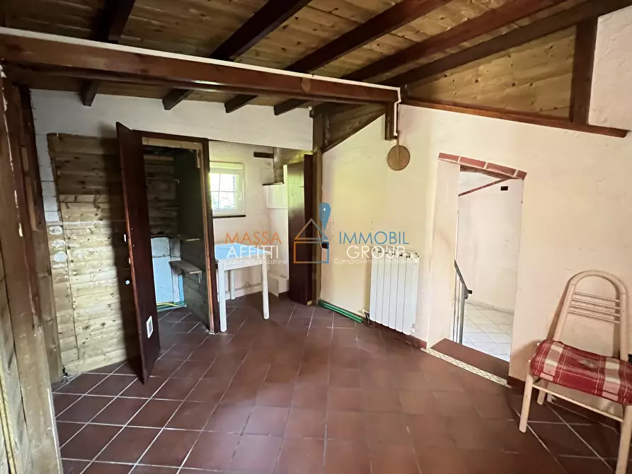 Immagine 27 di Casa semindipendente in vendita  in Via Felice Cavallotti 33 a Massa