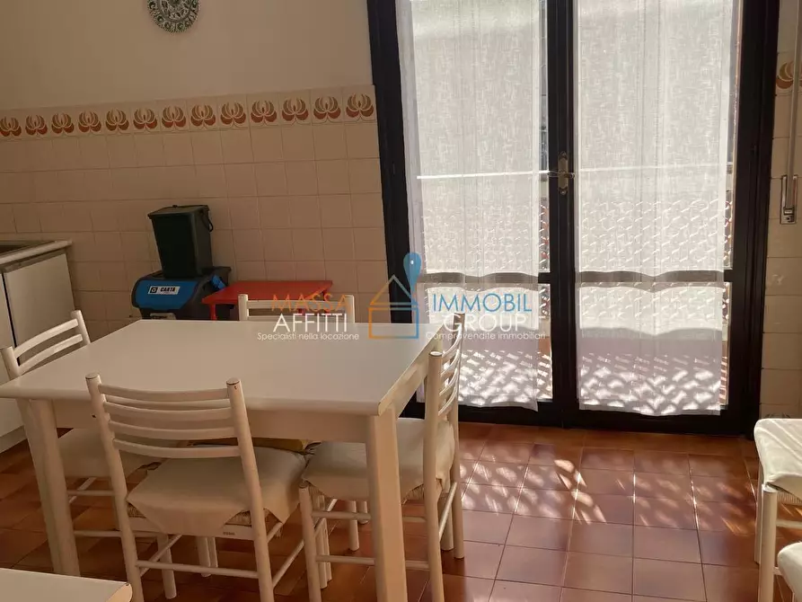 Immagine 6 di Pentalocale in vendita  in Via Don Giovanni Minzoni 7 a Carrara