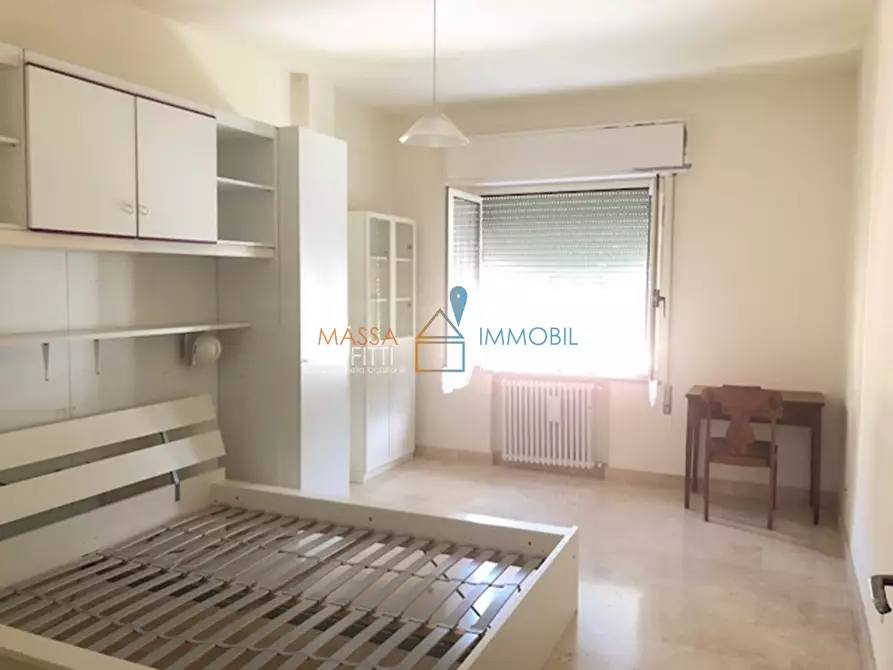 Immagine 5 di Quadrilocale in affitto  in Viale Eugenio Chiesa 16 a Massa