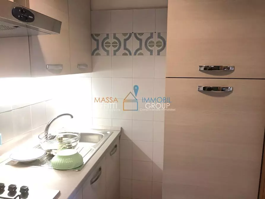 Immagine 3 di Pentalocale in vendita  in Via Enrico Mattei 57 a Massa