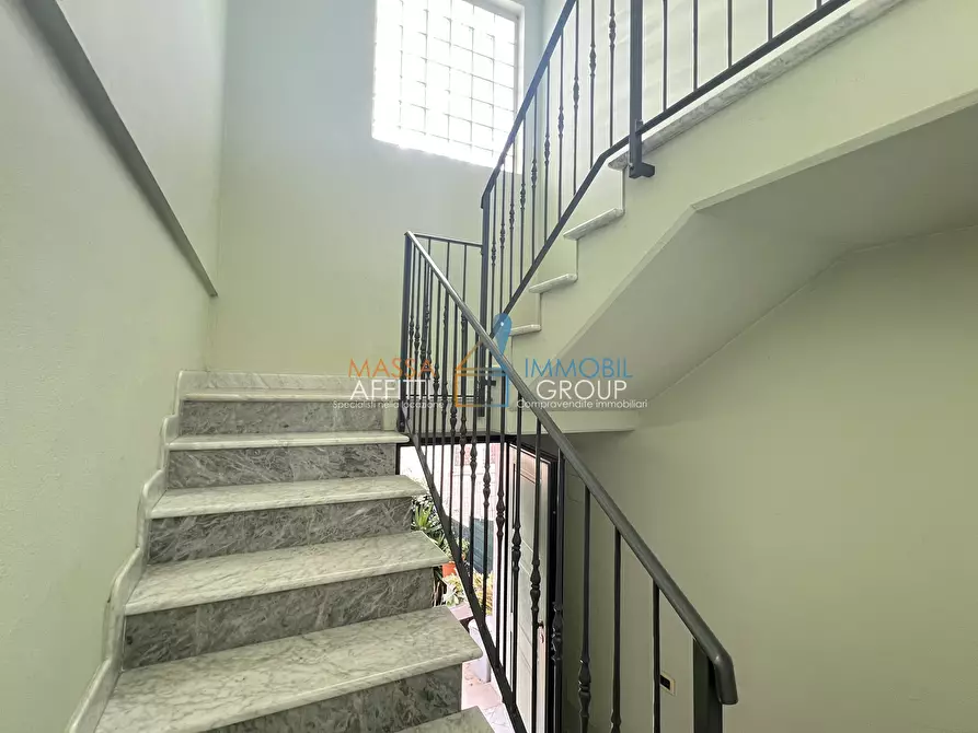 Immagine 3 di Porzione di casa in vendita  in Via Marina 84 a Montignoso