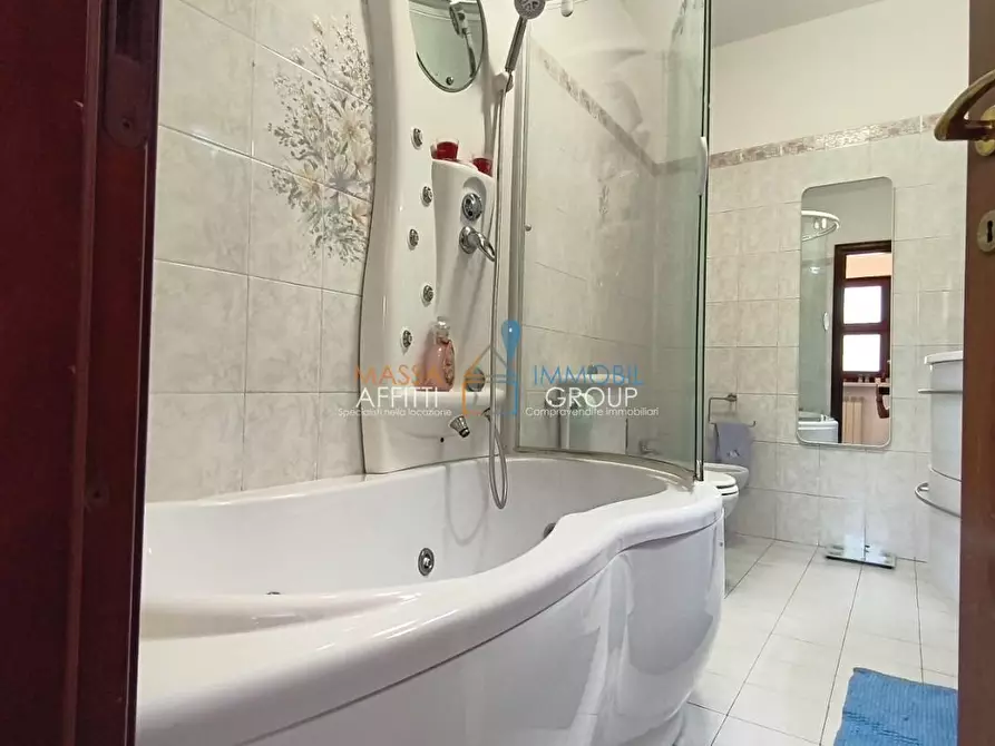 Immagine 16 di Porzione di casa in vendita  in Via Fantiscritti 24 a Carrara