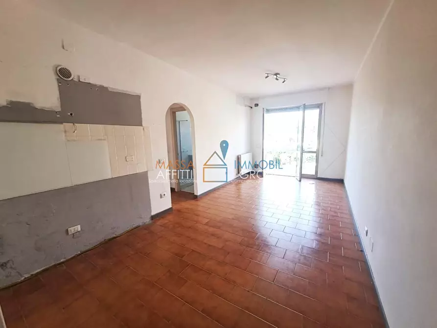 Immagine 5 di Quadrilocale in vendita  in Via Pola 7 a Massa