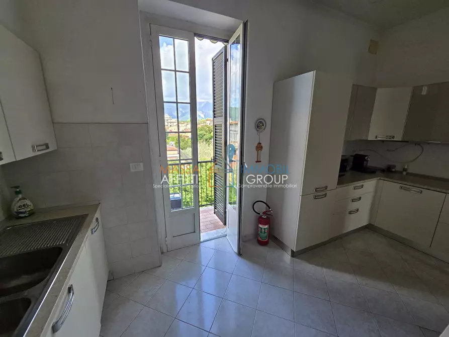 Immagine 20 di Pentalocale in affitto  in Via Giuseppe Garibaldi 10 a Carrara
