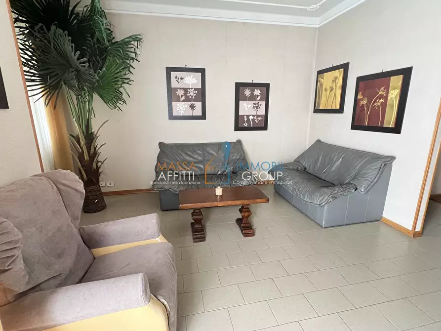 Immagine 6 di Pentalocale in vendita  in Via Galissano 11 a Carrara