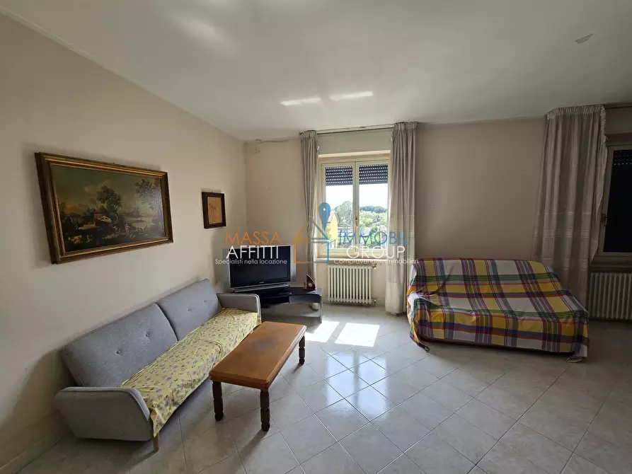 Immagine 11 di Pentalocale in affitto  in Via Giuseppe Garibaldi 10 a Carrara