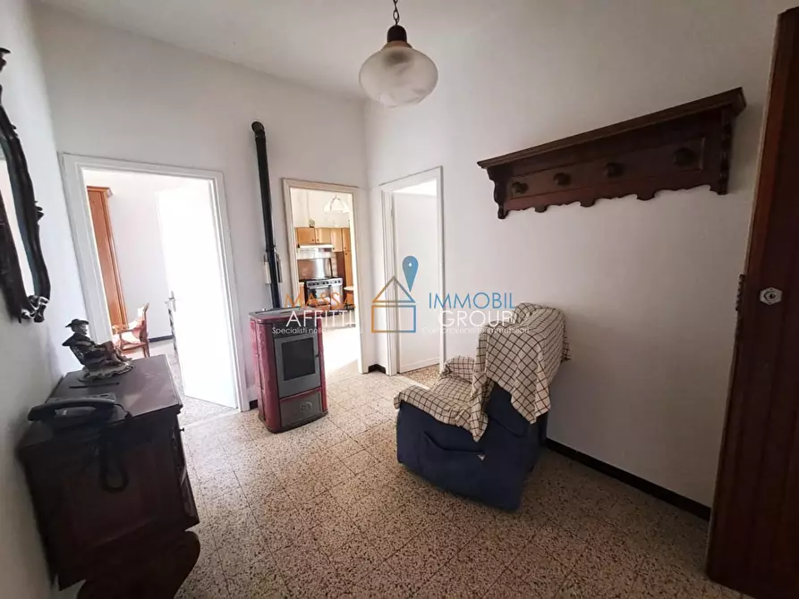 Immagine 8 di Quadrilocale in vendita  in Viale Roma 246 a Massa