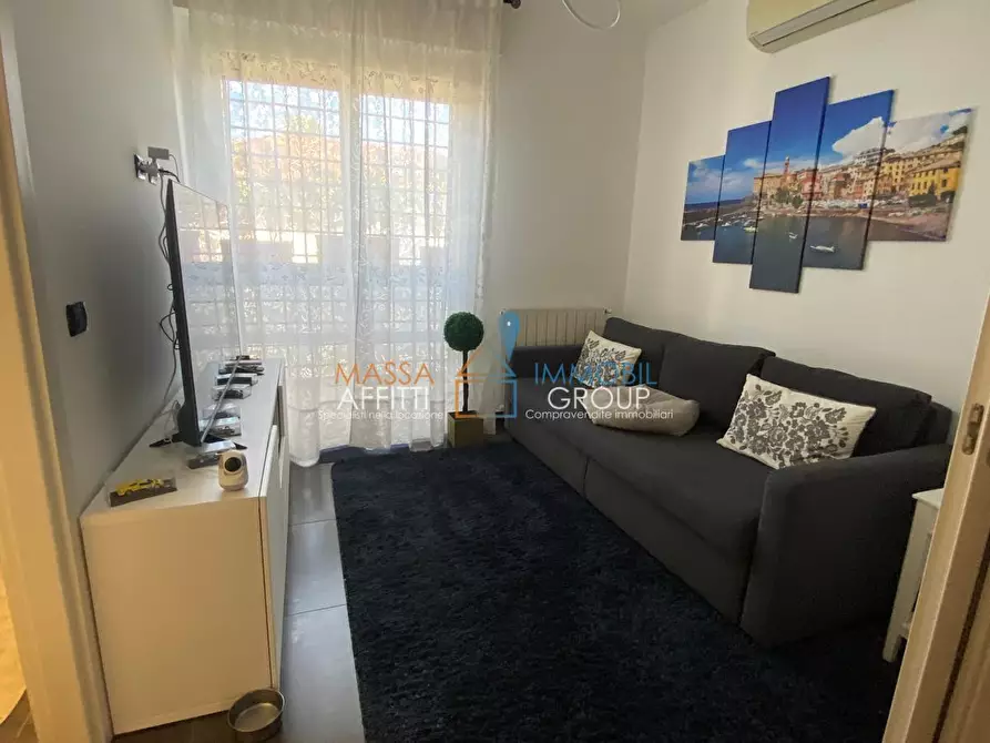 Immagine 32 di Porzione di casa in vendita  in Via del Conte 30 a Montignoso