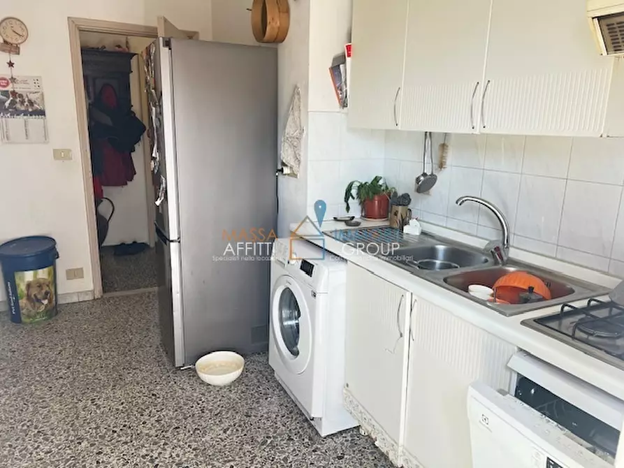 Immagine 10 di Quadrilocale in vendita  in Via G. B. Giorgini 3 a Massa