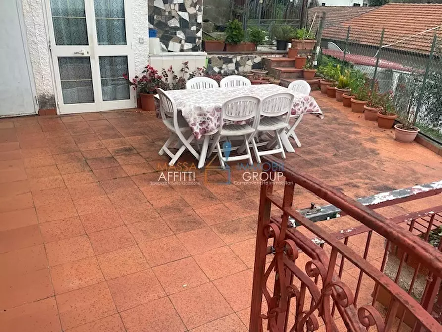 Immagine 4 di Porzione di casa in vendita  in Via San Francesco 11 a Massa