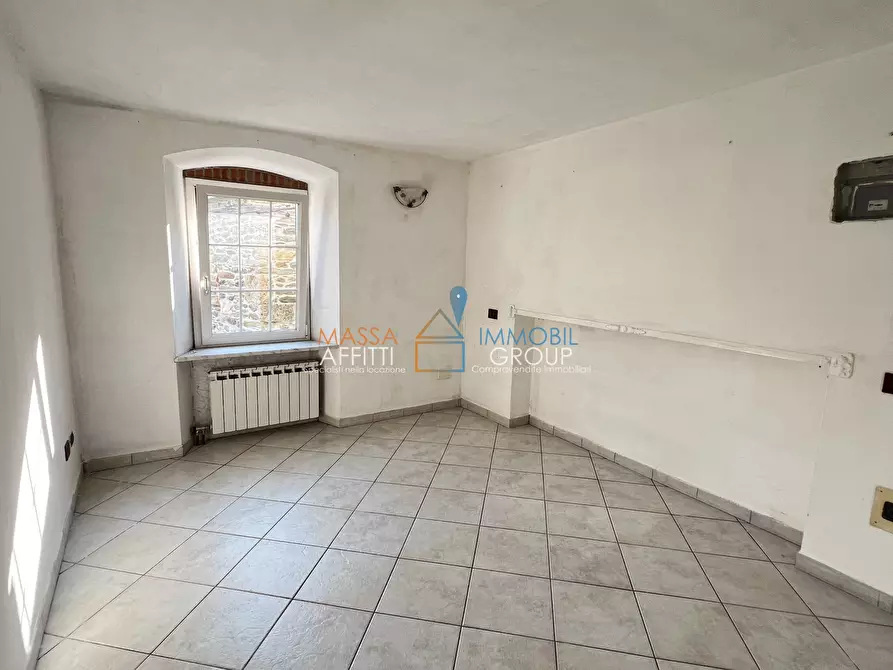 Immagine 35 di Casa semindipendente in vendita  in Via Felice Cavallotti 33 a Massa