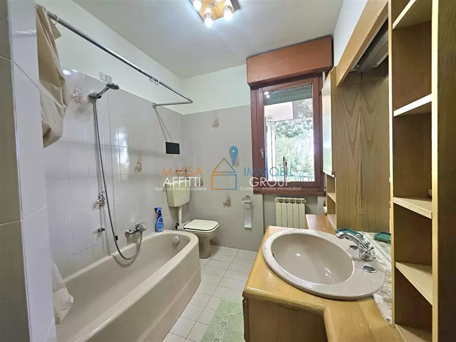 Immagine 20 di Quadrilocale in vendita  in Via Stradella 57 a Massa