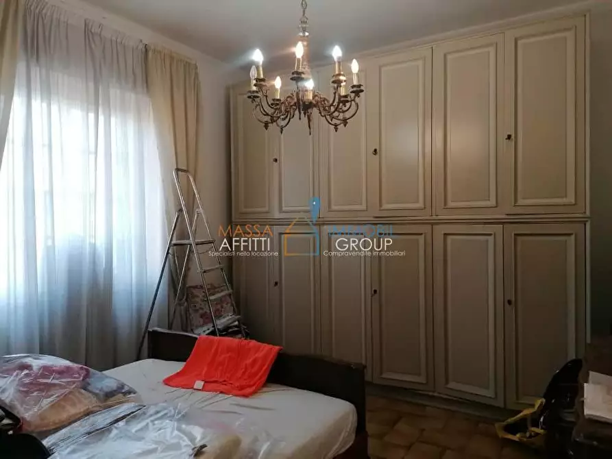 Immagine 11 di Pentalocale in vendita  in Via Benedetto Croce 157 a Massa